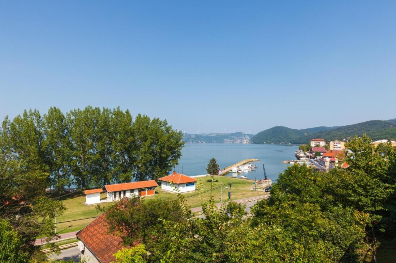 Apartmani Porto Golubac Esterno foto